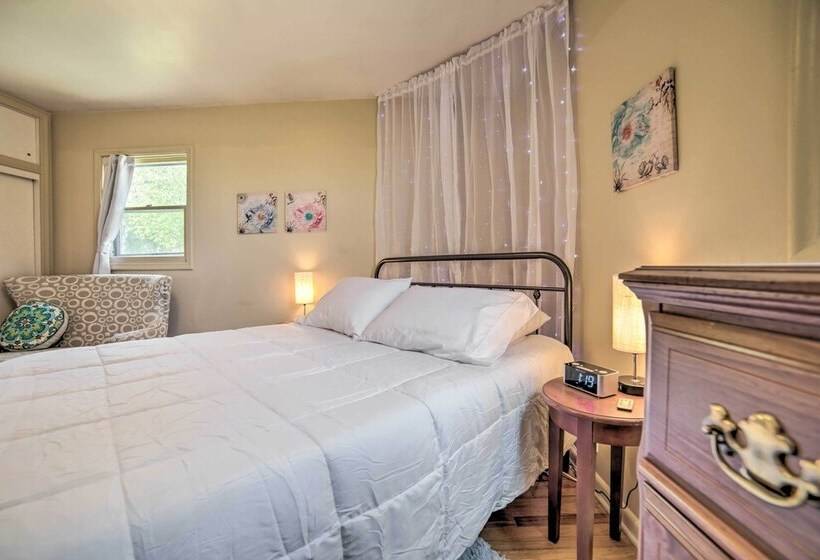 Idaho Falls Farmhouse ~ 11 Mi To Downtown!