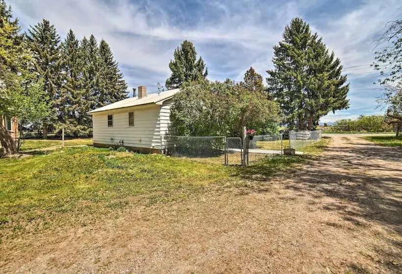 Idaho Falls Farmhouse ~ 11 Mi To Downtown!