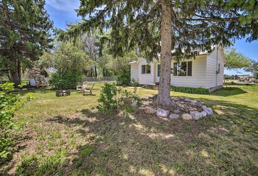 Idaho Falls Farmhouse ~ 11 Mi To Downtown!