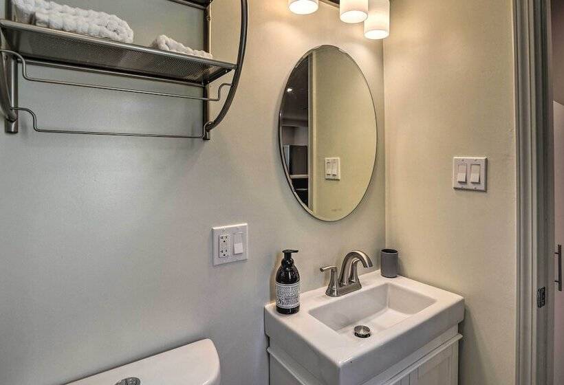 Ideally Located Oakland Home W/ Private Yard!