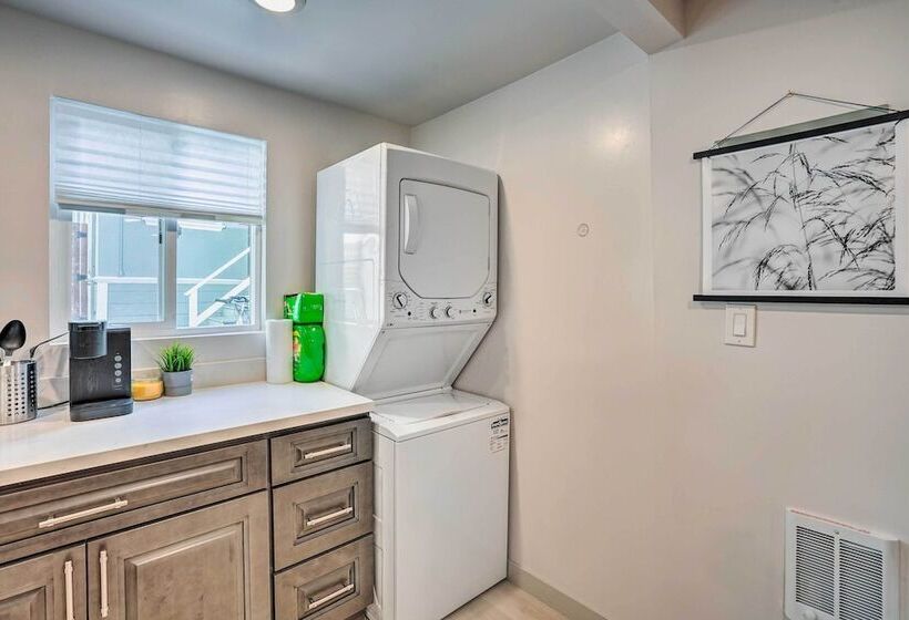 Ideally Located Oakland Home W/ Private Yard!