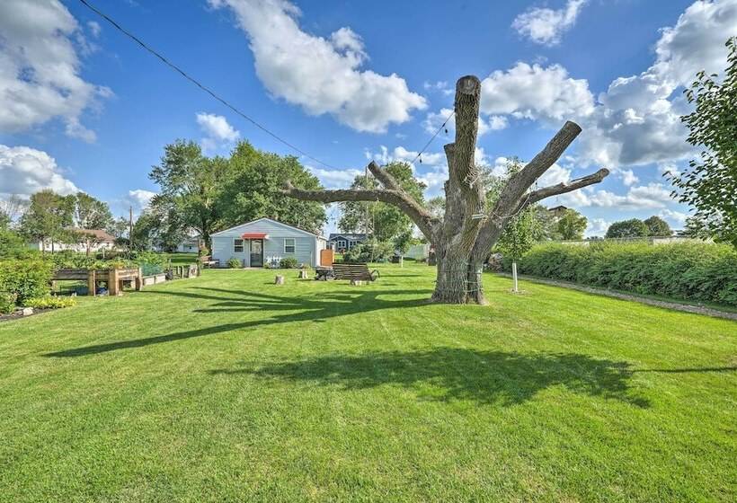 Kid Friendly House ~ 8 Mi To Cedar Rapids!