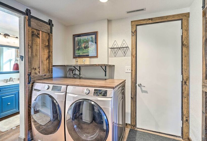 Kid Friendly House ~ 8 Mi To Cedar Rapids!