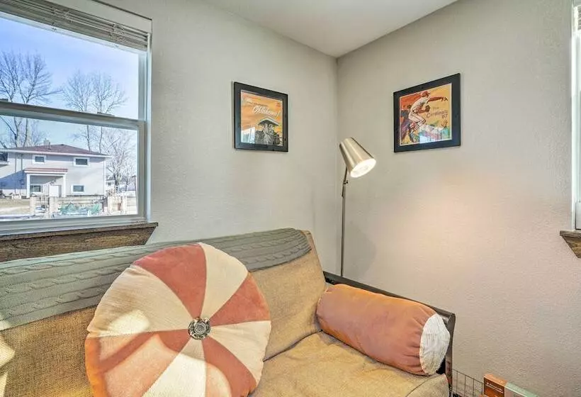 Kid Friendly House ~ 8 Mi To Cedar Rapids!