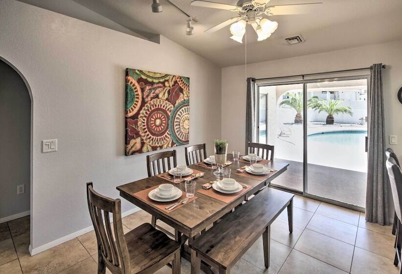 Lake Havasu Home   2 Mi From Main Launch Ramp!