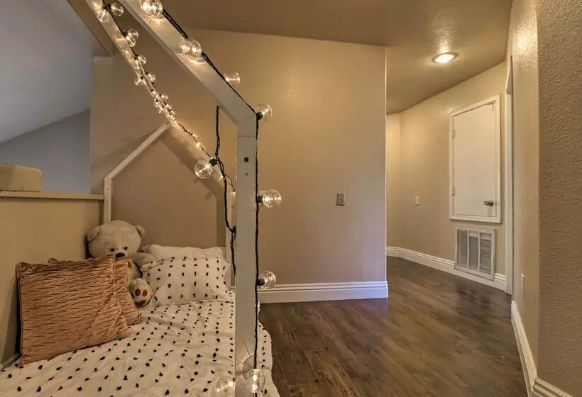 Lavish Family Escape W/ Game Room In Avondale!