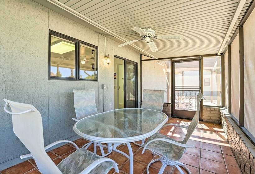 Lovely Sun City Home Near Golf & Spring Training!