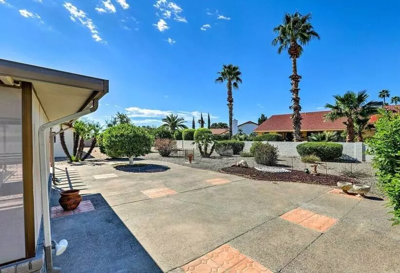 Lovely Sun City Home Near Golf & Spring Training!