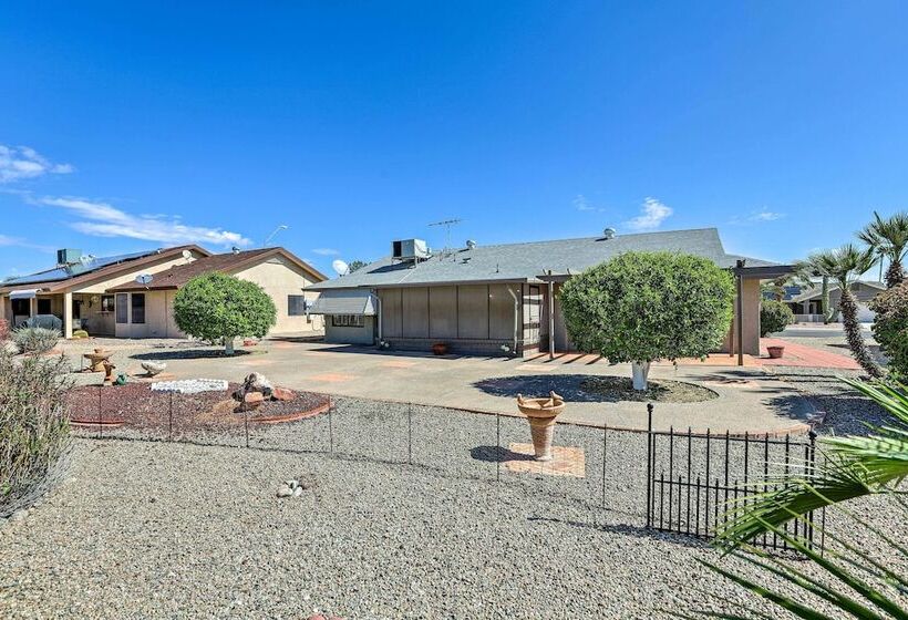 Lovely Sun City Home Near Golf & Spring Training!