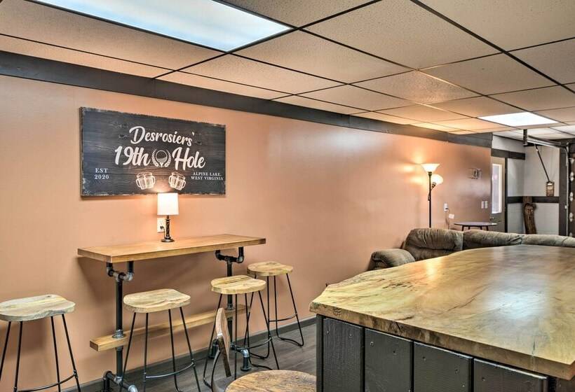 Lovely Terra Alta Cabin < 1 Mi To Alpine Lake