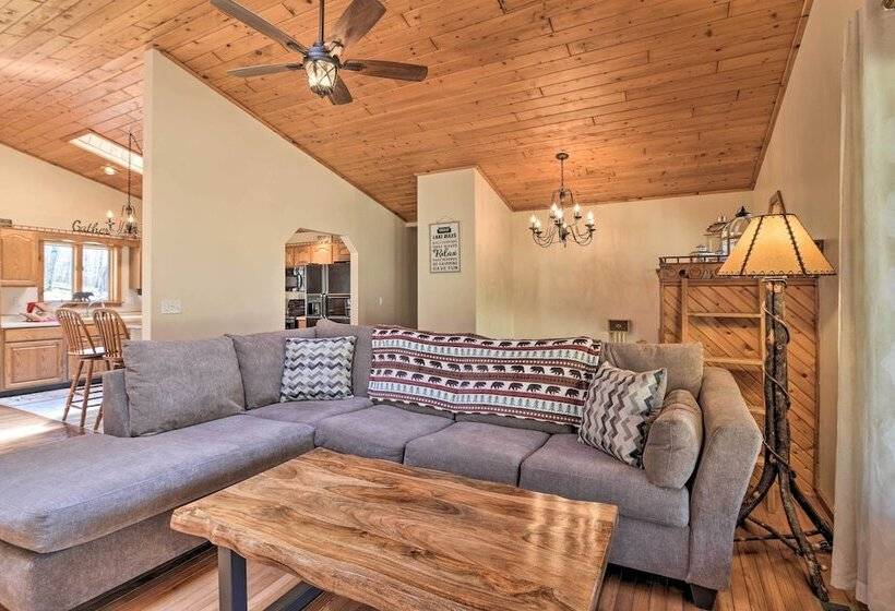 Lovely Terra Alta Cabin < 1 Mi To Alpine Lake