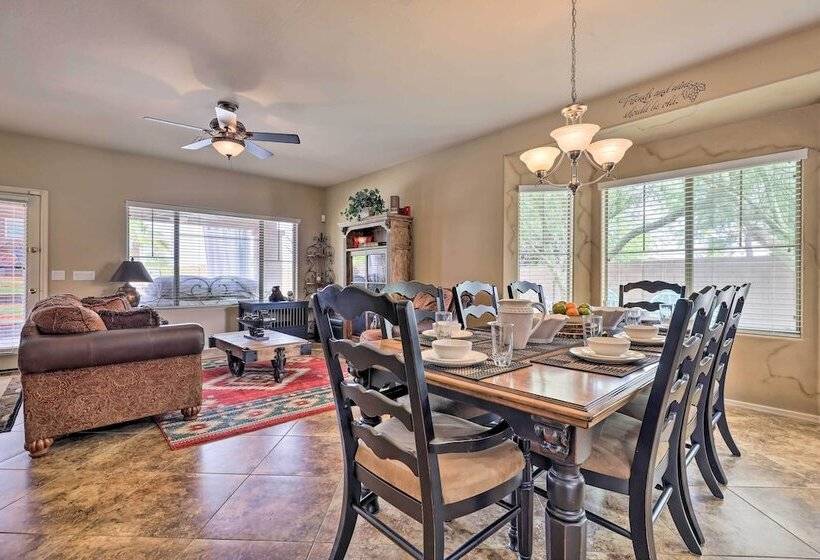 Maricopa Desert Oasis: Fenced Yard W/ Hot Tub