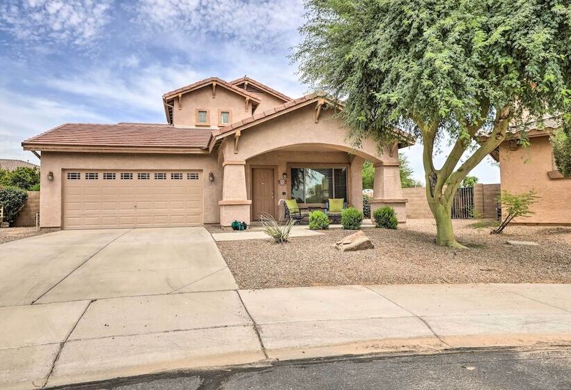 Maricopa Desert Oasis: Fenced Yard W/ Hot Tub