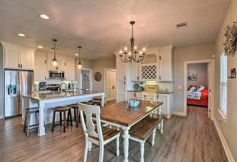 Modern Crystal Beach Escape   225 Feet To Shore!