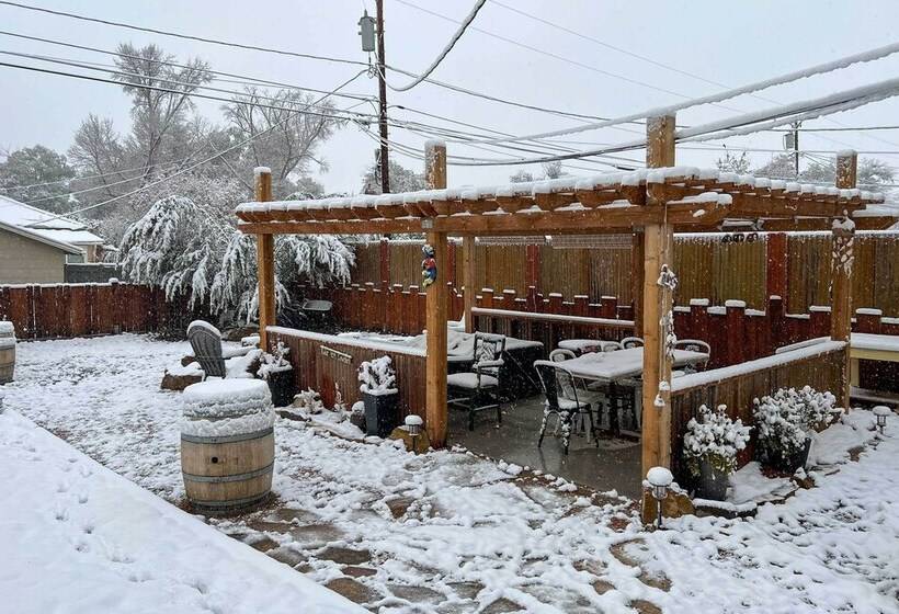 Lovely Montrose Home W/ Yard: Walk To Dtwn & Park!