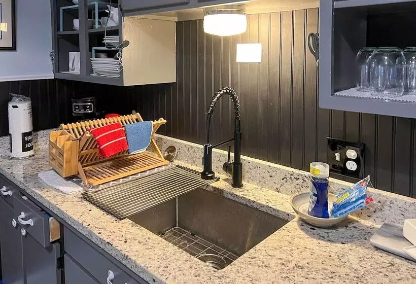 Lovely Montrose Home W/ Yard: Walk To Dtwn & Park!