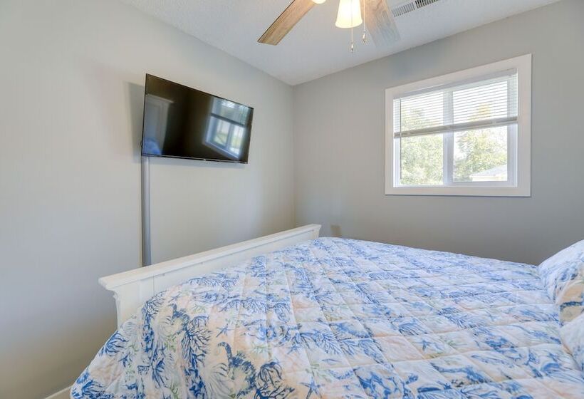 New Bern Abode W/ Yard ~ 2 Mi To Neuse River