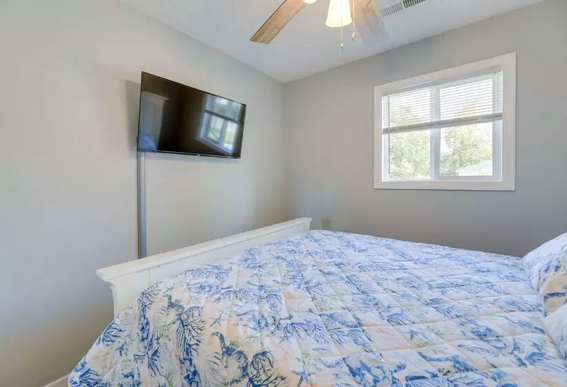 New Bern Abode W/ Yard ~ 2 Mi To Neuse River