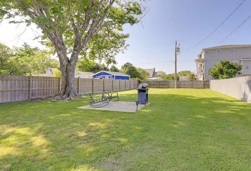 North Carolina Retreat   Deck, Grill & Creek Views