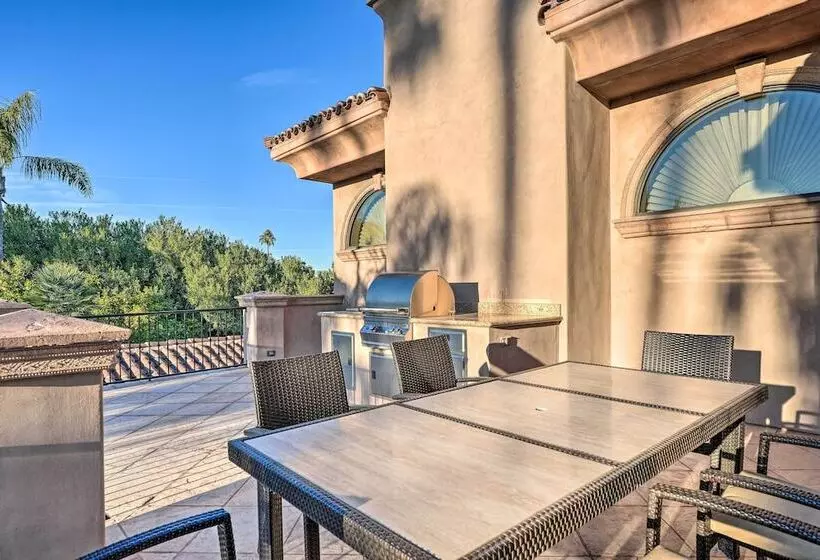 Paradise Valley Villa W/ Luxe Pool & Outdoor Games