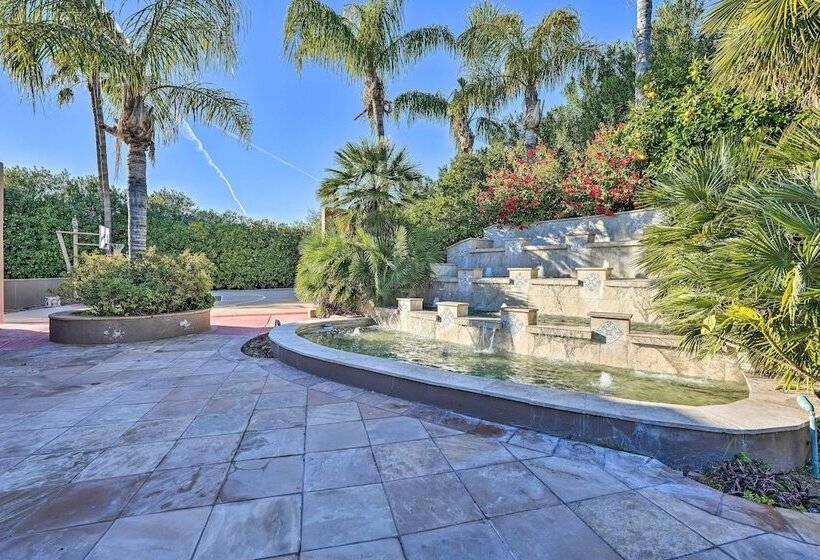 Paradise Valley Villa W/ Luxe Pool & Outdoor Games