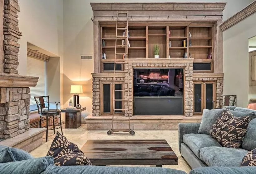 Paradise Valley Villa W/ Luxe Pool & Outdoor Games