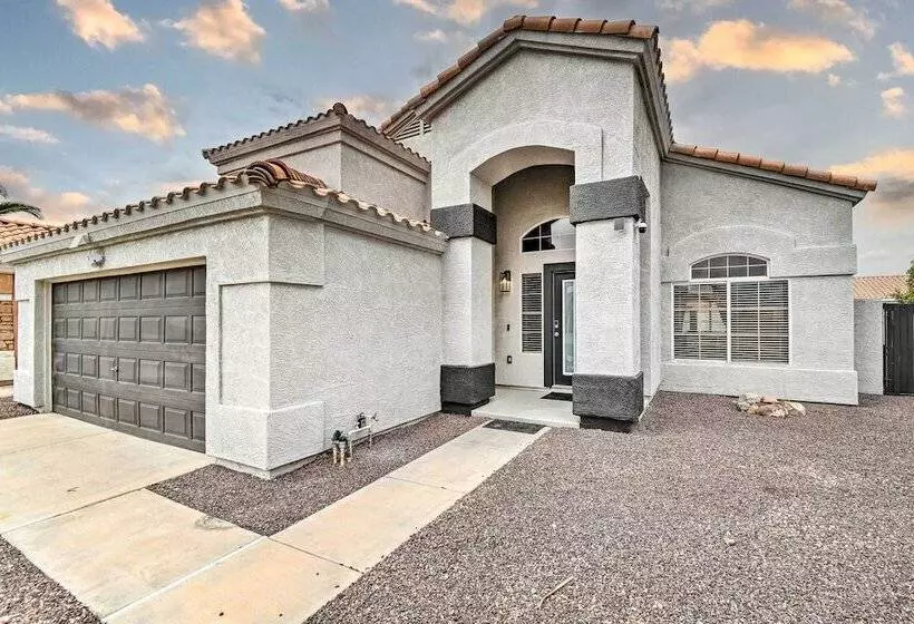 Peoria Oasis W/ Saltwater Pool & Putting Green!