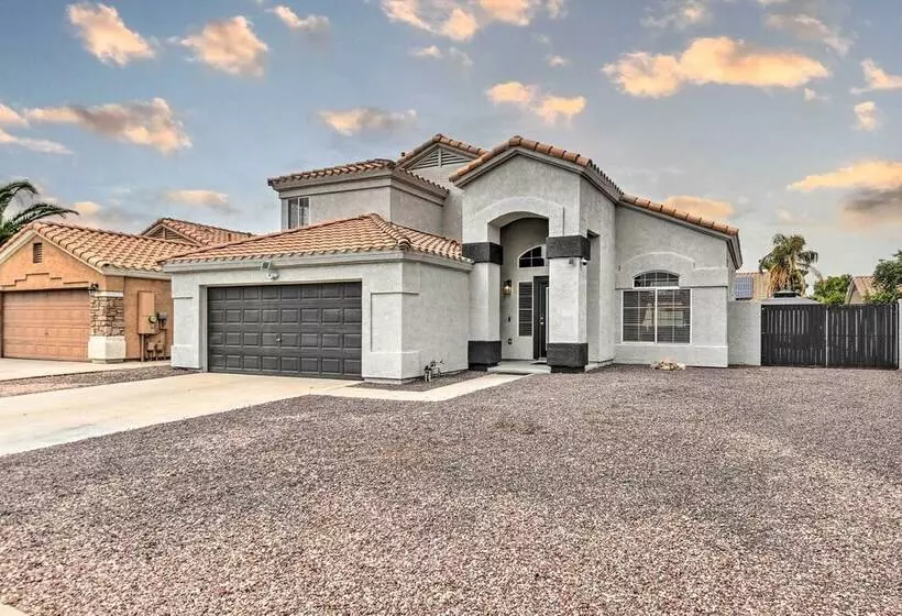 Peoria Oasis W/ Saltwater Pool & Putting Green!