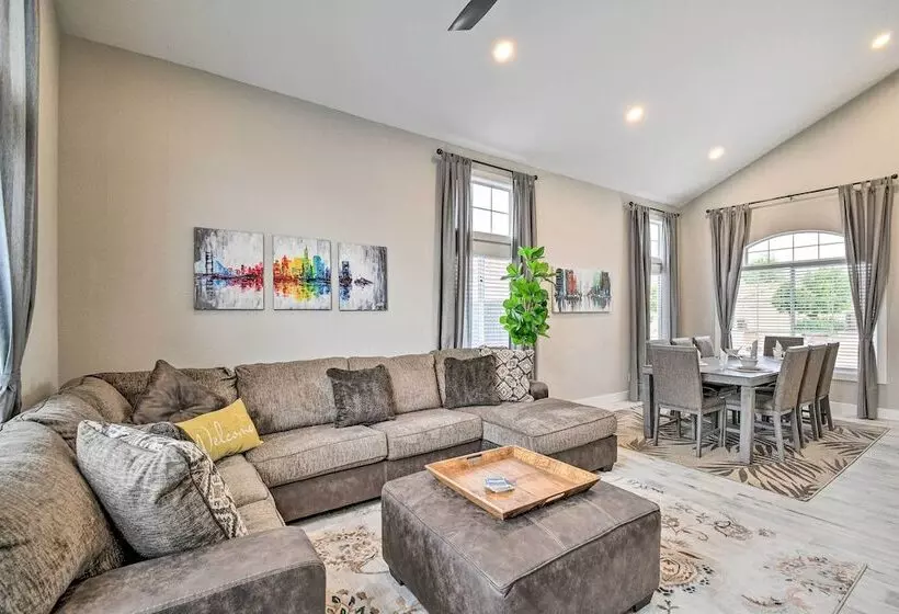 Peoria Oasis W/ Saltwater Pool & Putting Green!