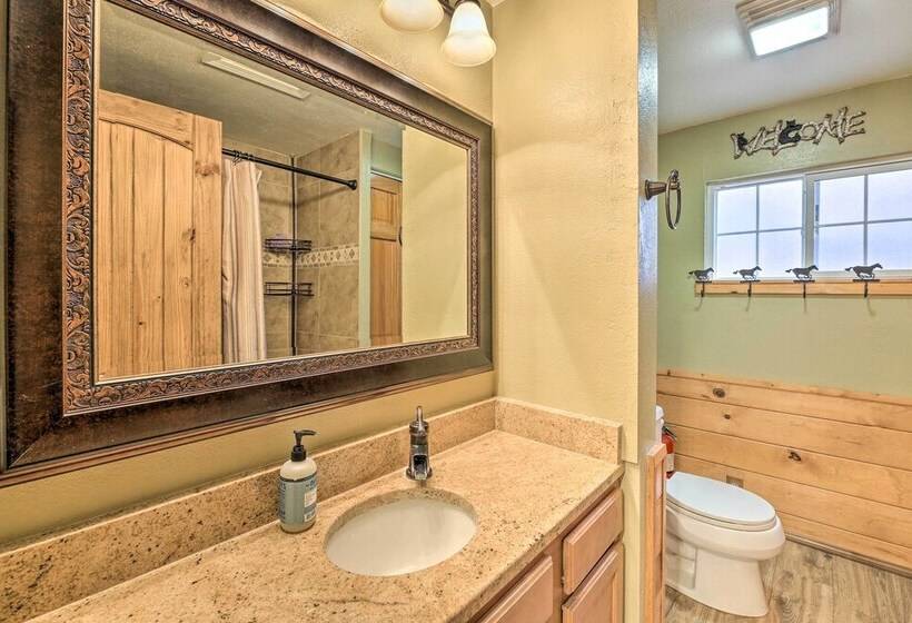 Large Yard W/ Fire Pit: Show Low Cabin