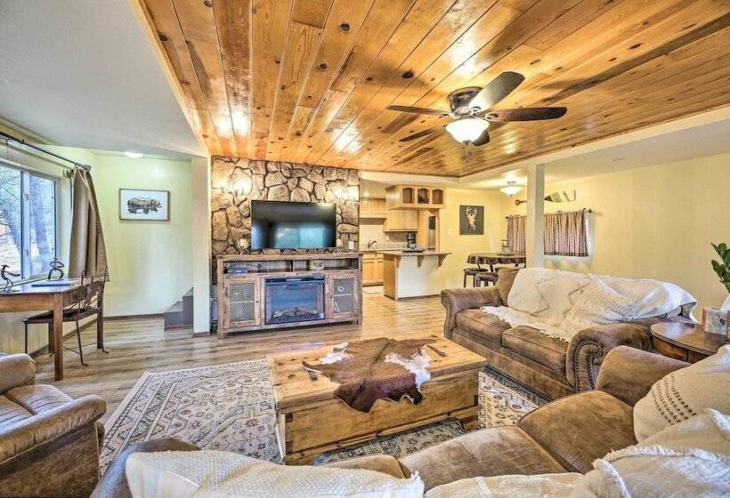 Large Yard W/ Fire Pit: Show Low Cabin