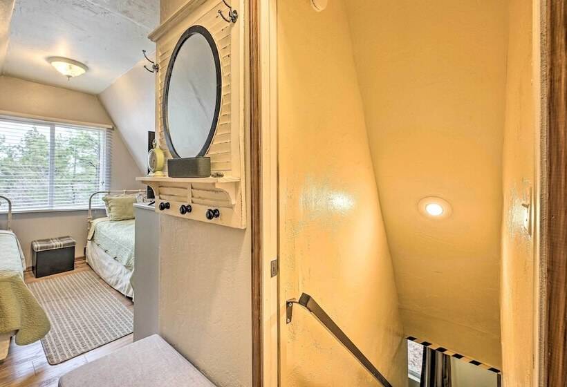 Large Yard W/ Fire Pit: Show Low Cabin