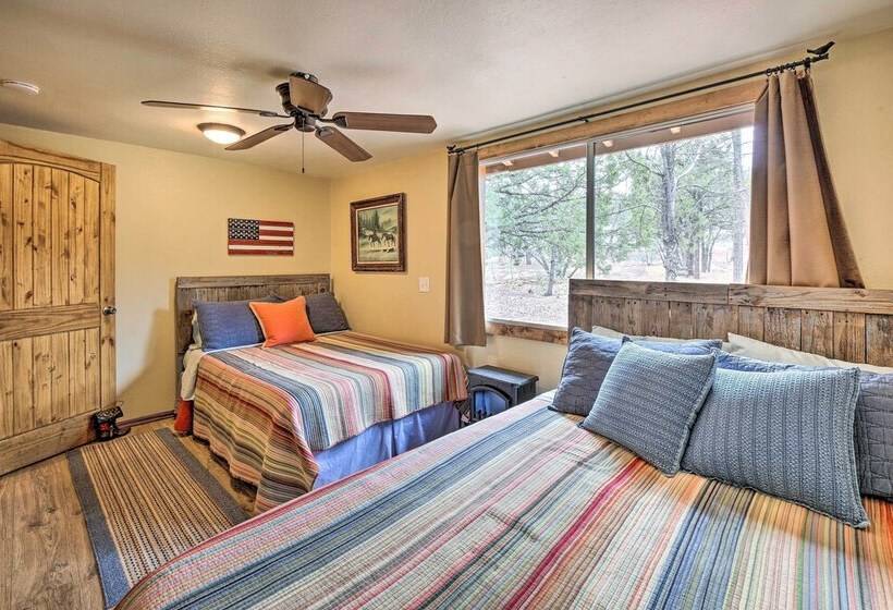 Large Yard W/ Fire Pit: Show Low Cabin