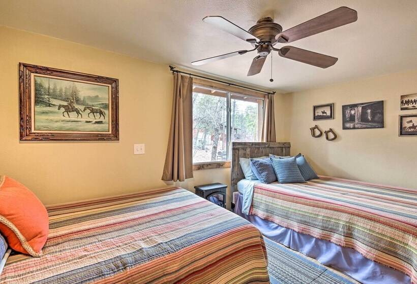 Large Yard W/ Fire Pit: Show Low Cabin