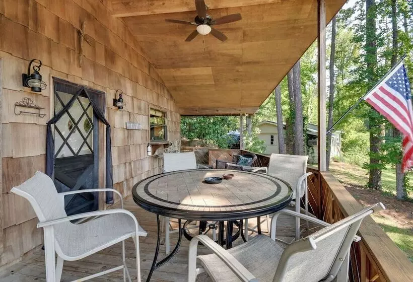 Pet Friendly Cabin W/ Dock On Lake Martin!