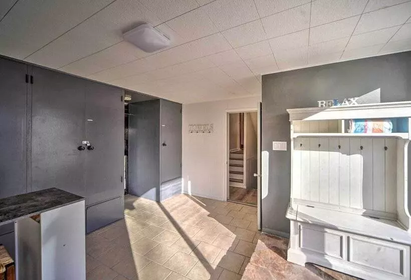 Pet Friendly Ogallala Home ~ 7 Mi To Lakefront!