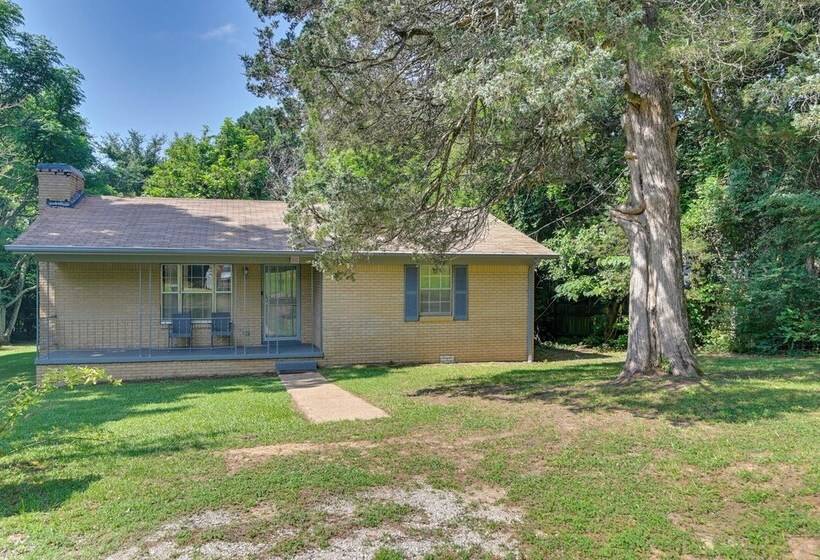 Quaint Oxford Home ~ 2 Mi To Ole Miss & The Grove!