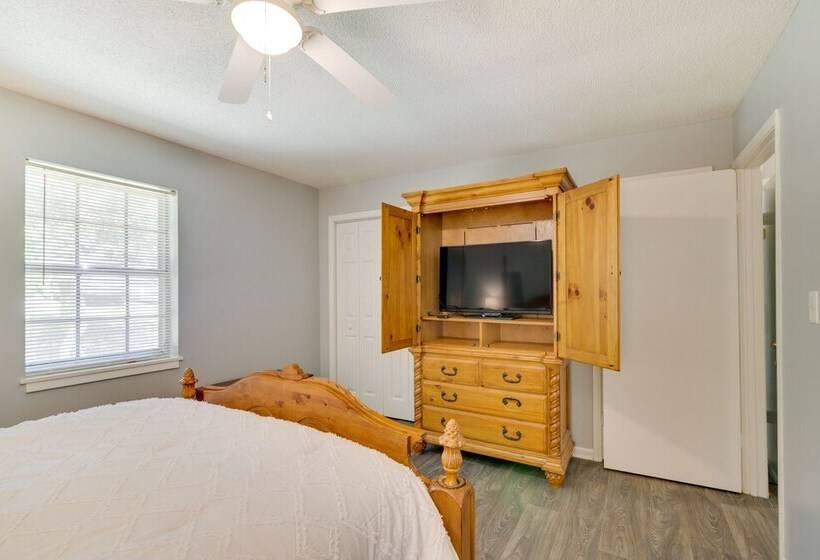 Quaint Oxford Home ~ 2 Mi To Ole Miss & The Grove!