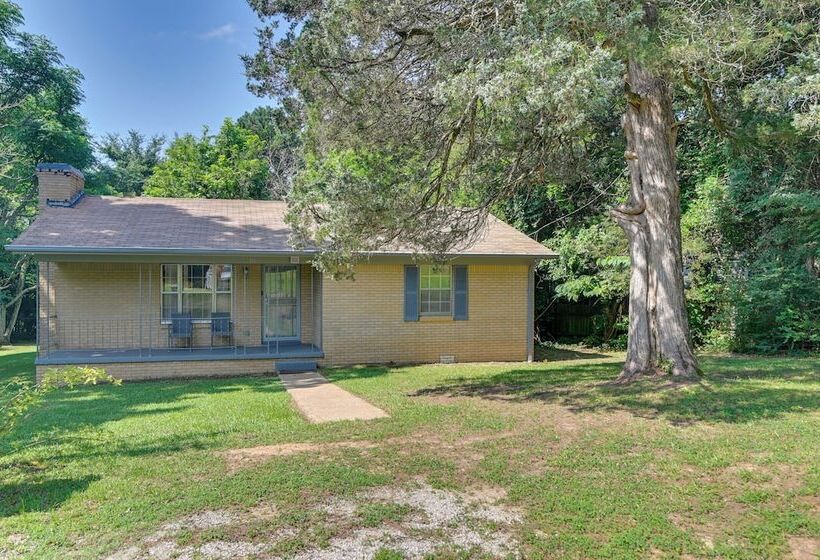 Quaint Oxford Home ~ 2 Mi To Ole Miss & The Grove!