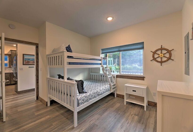 Sanderling Sea Cottages, Unit 6 W/ Beach Access!