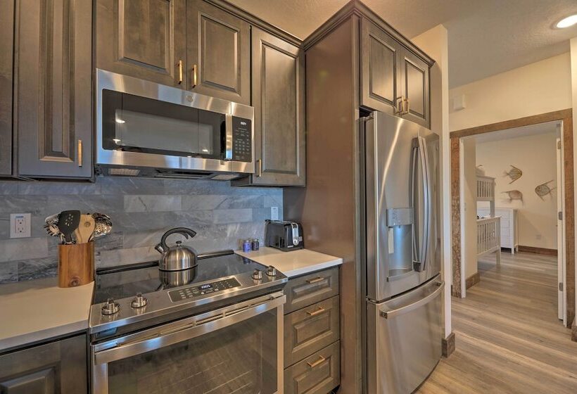 Sanderling Sea Cottages, Unit 6 W/ Beach Access!