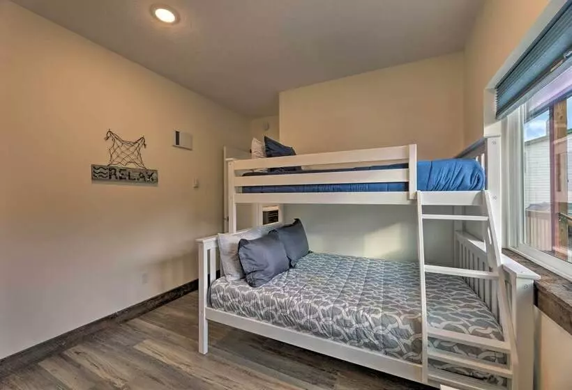 Sanderling Sea Cottages, Unit 6 W/ Beach Access!