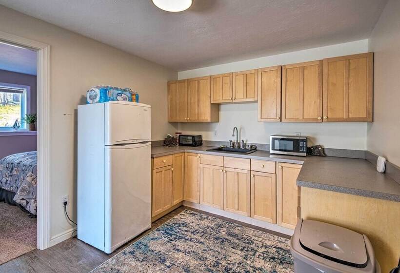 Spacious Gilford Home 2 Mi To Lake Winnipesaukee!