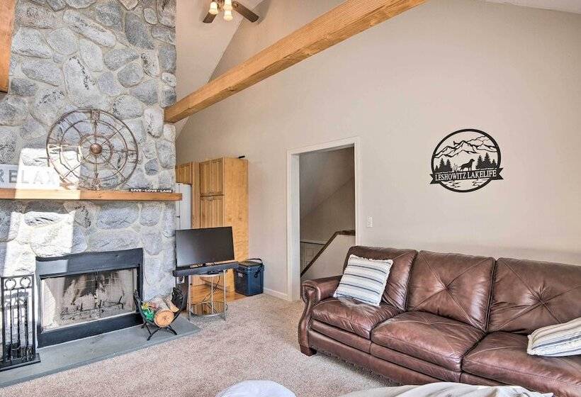 Spacious Gilford Home 2 Mi To Lake Winnipesaukee!