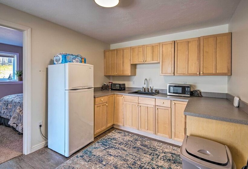 Spacious Gilford Home 2 Mi To Lake Winnipesaukee!