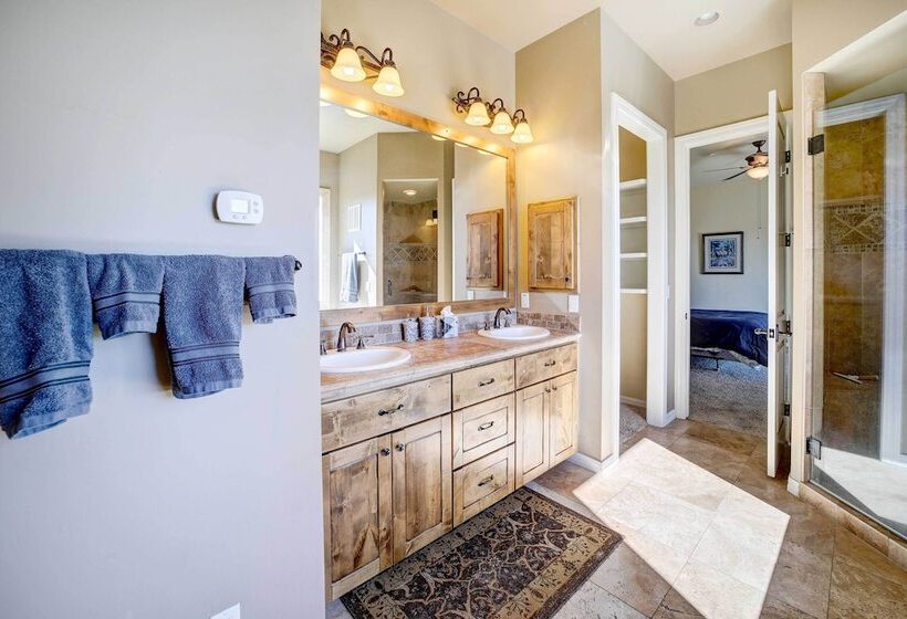 Star Valley Retreat W/ Hot Tub Near Hiking