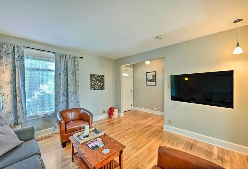 Sunny & Central Everett Home < 1 Mile To Dtwn!