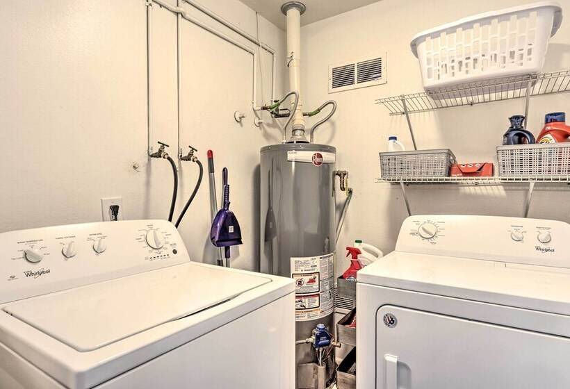 Tempe Home W/ Outdoor Pool, Near Stadiums & Asu!