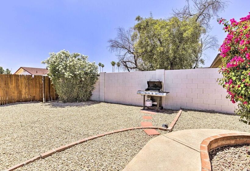 Tempe Home W/ Outdoor Pool, Near Stadiums & Asu!