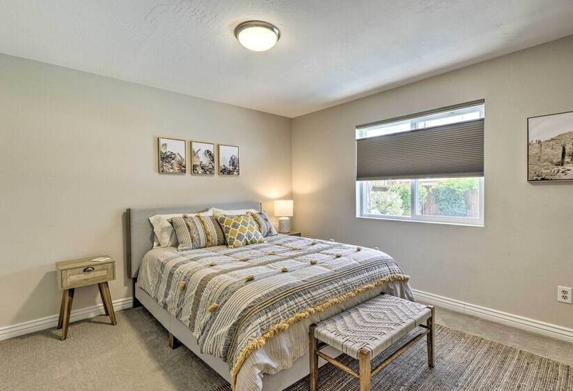 Tempe Home W/ Outdoor Pool, Near Stadiums & Asu!